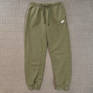 Nike Sportswear Sweatpants Womens Medium Green Essential Club Fleece Joggers Gym